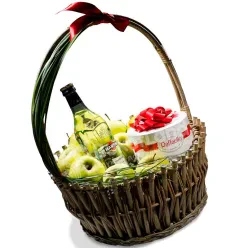 Подарункова корзина «Комплімент»