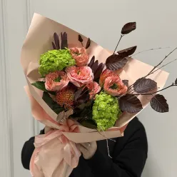 Букет цветов «Green Flame»