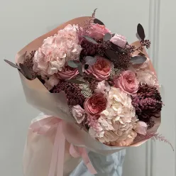 Букет цветов «Rosy Cloud»