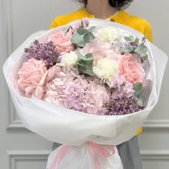 Букет квітів «Quiet Elegance»