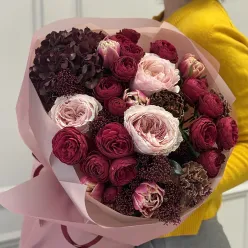 Букет квітів «Wine & Rose»