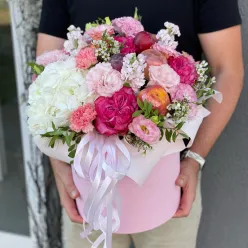 Капелюшна коробка з квітами і фруктами «Мілана» | розмір XL