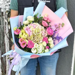 Букет квітів «Кантрі Шарм Екзотик»