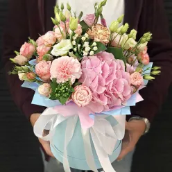 Квіти в капелюшній коробці «Ельфійська принцеса»