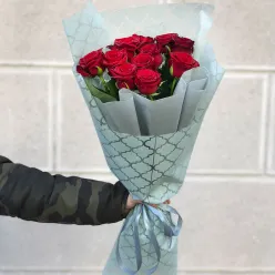 11 червоних троянд 60 см