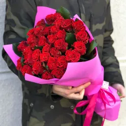 33 червоних троянд 50 см