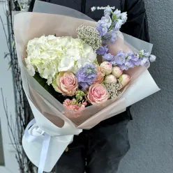Букет цветов «Небесная сфера»