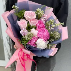 Авторський букет квітів «Barcelona»