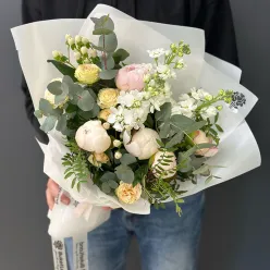 Авторський букет квітів «Evelyn»