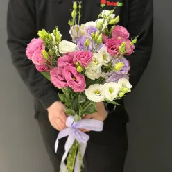 Букет з 11 еустом мікс