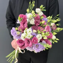 Букет з 21 еустоми мікс