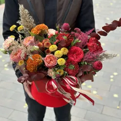 Осіння композиція в коробці