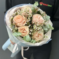 Букет квітів «Blossom Bliss»