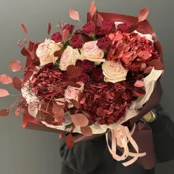 Букет квітів «Burning Love»