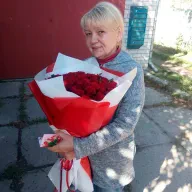 101 червона троянда Grand Prix 60 см