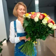 101 троянда мікс «червоно-жовто-рожева»