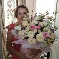 Квіти в шляпній коробці «Магія почуттів»