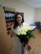 25 білих троянд 60 см