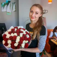 51 троянда мікс «червоно-біла» 60 см