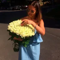 101 біла троянда Avalanche 60 см