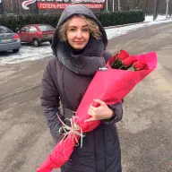 17 червоних голландських троянд