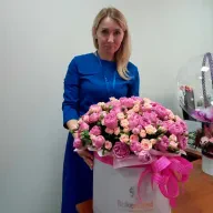 Квіти в шляпній коробці «Антракт»