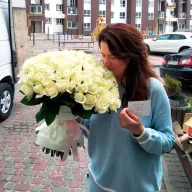 101 біла троянда