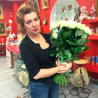 49 белых роз Лавина 60 см