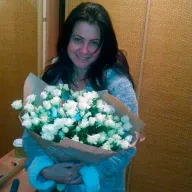 29 білих (бежевих) троянд спрей 60 см