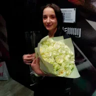 33 білих троянд 50 см