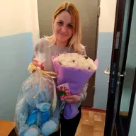 33 білих троянд 50 см