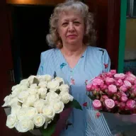 33 білих троянд 50 см