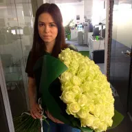 101 белая роза 70 см