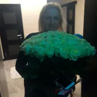 101 белая роза 70 см