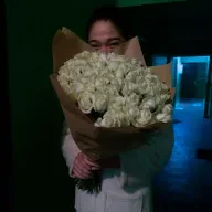 51 белая роза 50 см