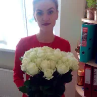 25 білих троянд 50 см