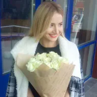 25 білих троянд 50 см