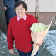 25 білих троянд 50 см