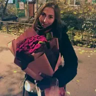 25 красных роз 60 см