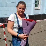 25 красных роз 60 см