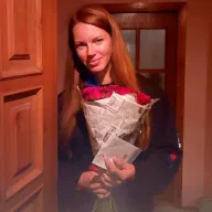 25 червоних троянд 50 см