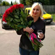 25 червоних голландських троянд Freedom