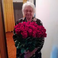 25 червоних голландських троянд Freedom