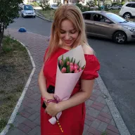 11 піонодібних тюльпанів в асортименті